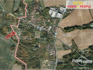 Prodej pozemku 2614 m2 v obci Hradešín - Praha východ.
