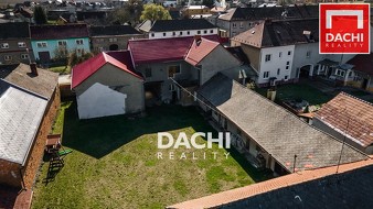 Nabízíme k prodeji RD - zemědělskou usedlost určenou k celkové rekonstrukci v obci Moravičany