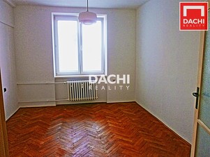 Pronájem nezařízeného cihlového bytu 3+1, 70 m², Olomouc ulice Charkovská