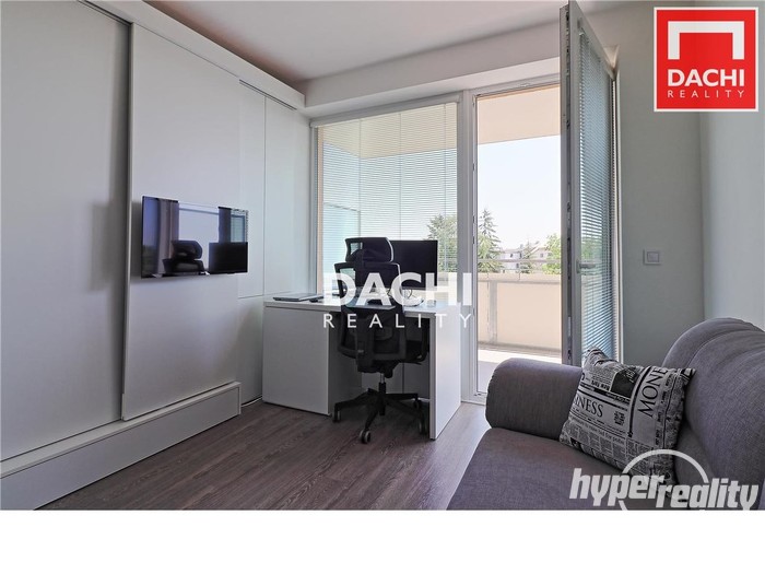 Pronájem novostavby bytu 1+kk 32,39 m² s balkonem 6,48 m², Topolová, Olomouc - Slavonín