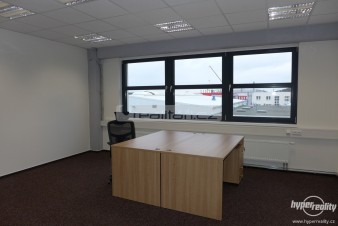 Pronájem nové reprezentativní kanceláře na okraji Dobřan