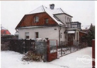 Rodinný dům, Dvůr Králové nad Labem, 01.jpg