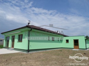 Prodej výstavby domu 4+kk, nízkoen. třída B, Hosín u Českých Budějovic, parcela 750 m2