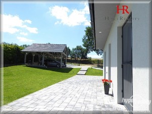 Prodej RD 3+kk, terasa, zahradní domek, přístřešek pro 2 stání, okr. Benešov