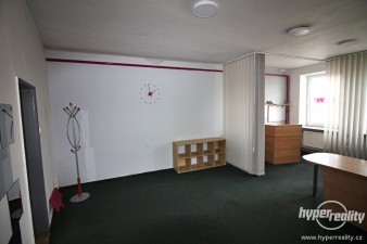 Obch. galerie Globus, Jihlava, pronájem obchodního prostoru 34,3 m2