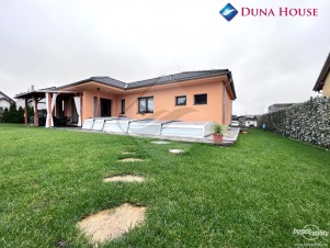 Prodej rodinného domu 4+kk, 155 m2, pozemek 600 m2, Králův Dvůr - Levín