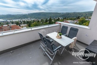 Prodej bytu 5+1 (160 m2), Brno - Masarykova čtvrť, terasa, 2 balkony, krb