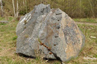 Mimořádná nabídka prodeje kamenolomu s výškovickým syenitem, Výškovice u Michalových Hor